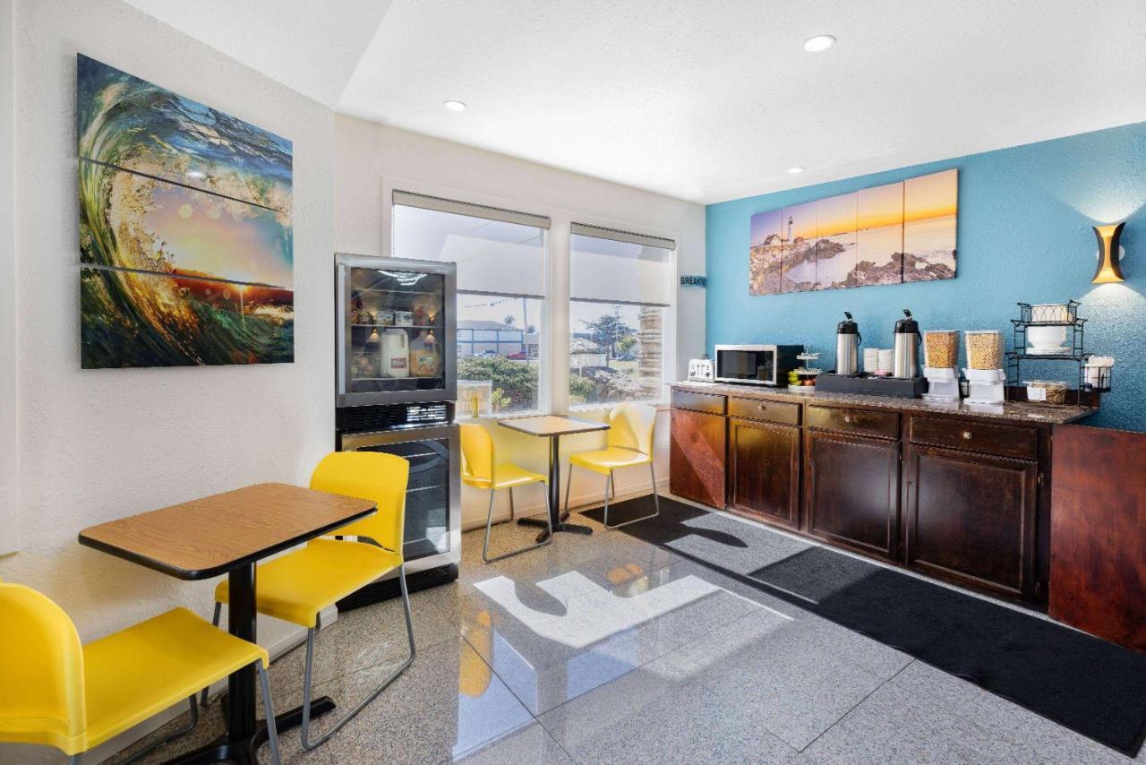 Oceanside & Suites, A Days By Wyndham Motel